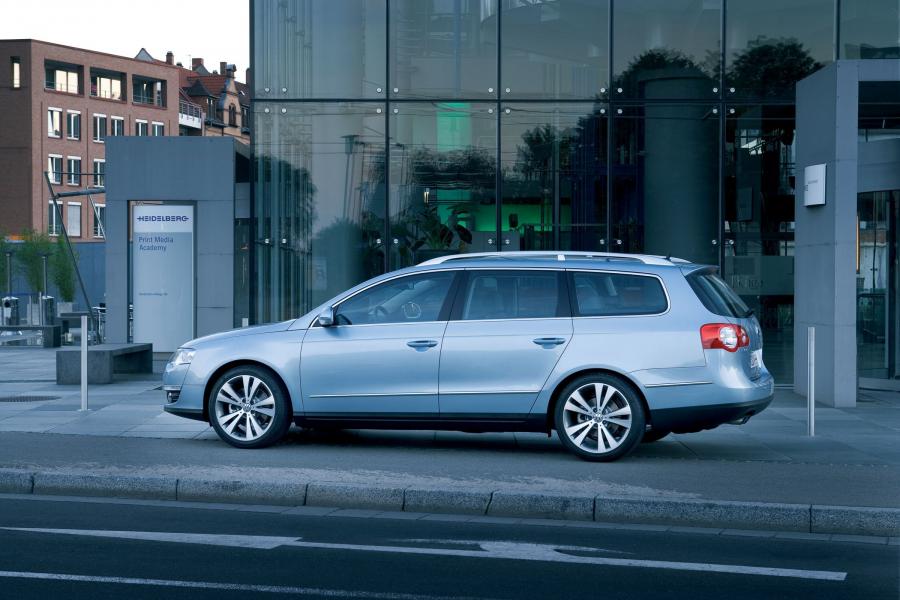  Volkswagen Passat Variant 2005 года  (фото 61 из 121)